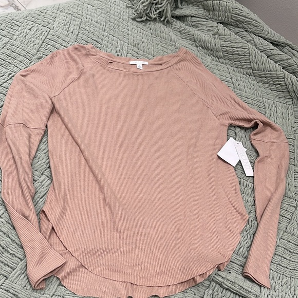 ABOUND Long Sleeve Raglan Tee Waffle Knit In Tan Dale Round Raw Hem sz XS and M. - Picture 3 of 7